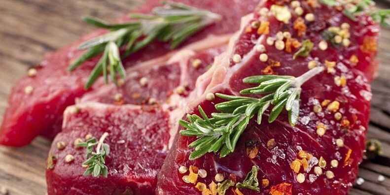 남자의 식단에서 붉은 고기는 발기에 유익한 영향을 미칩니다